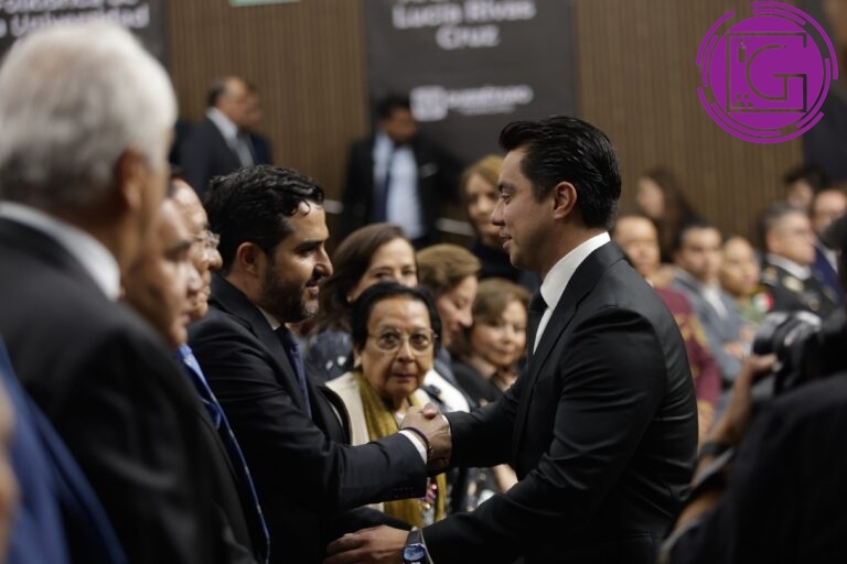 Participa Dorantes en homenaje a queretanos distinguidos por el 495º aniversario de la ciudad