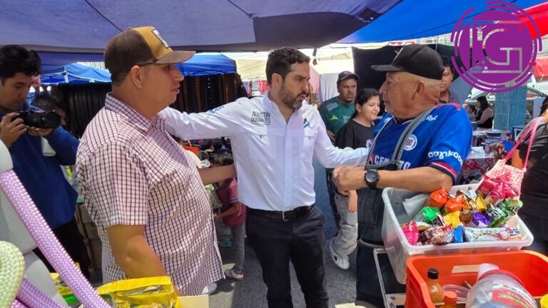 Promueve Agustín Dorantes la Ley Reembolso durante gira en SJR
