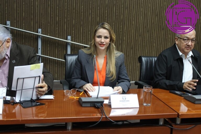 Presenta Paulina Aguado solicitud formal para revertir la venta de predios municipales