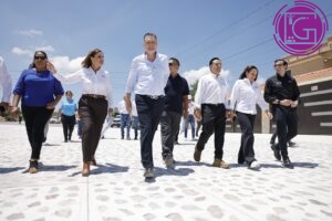 Entrega Kuri urbanización de la calle Emiliano Zapata en SJR
