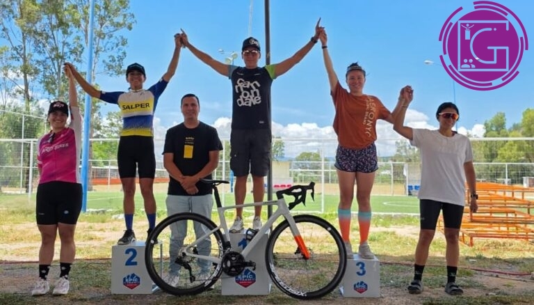 Reúne Vuelta Colón a 140 ciclistas en el semidesierto queretano
