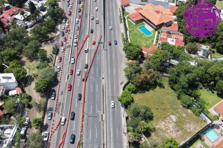 Contraflujo en Bernardo Quintana reduce 10% el tránsito vehicular total