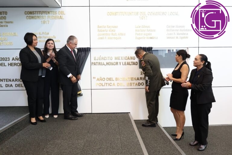Develan letras doradas en honor al Ejército Mexicano en el Congreso local