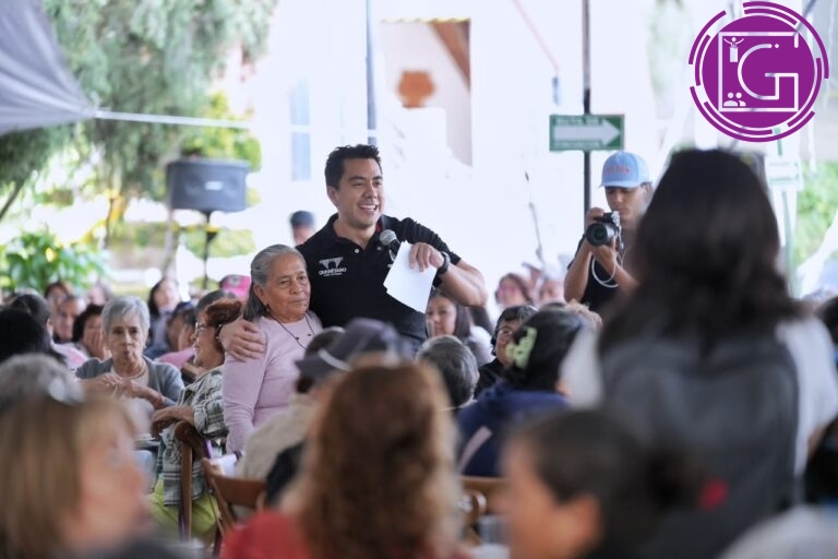 Reconoce Felifer Macías a adultos mayores como pilares de los valores queretanos