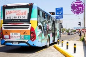 Supervisa Chepe Guerrero construcción de nuevo parador de transporte en avenida Candiles