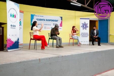 Promueve municipio la prevención de delitos digitales con plática escénica “Cuenta Suspendida”