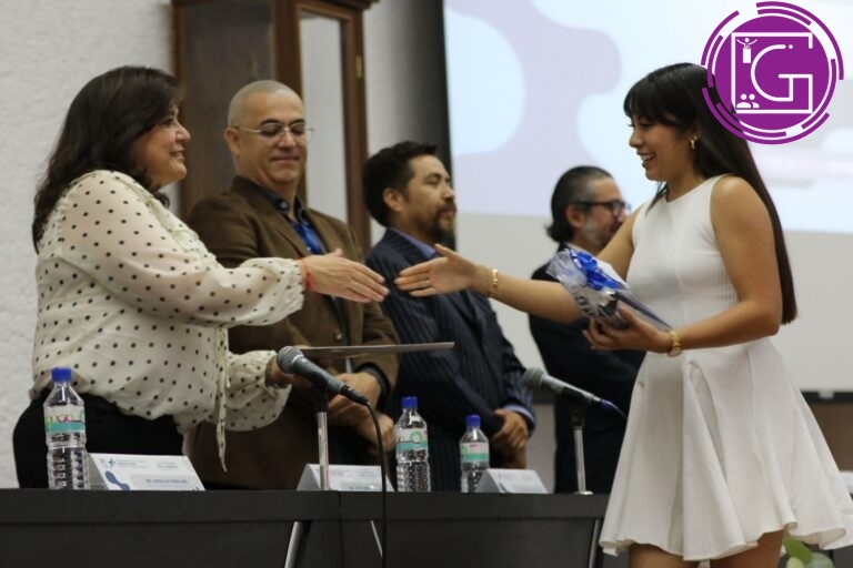 Otorga UAQ más de 20 Plazas de Tiempo Libre a docentes por mérito académico