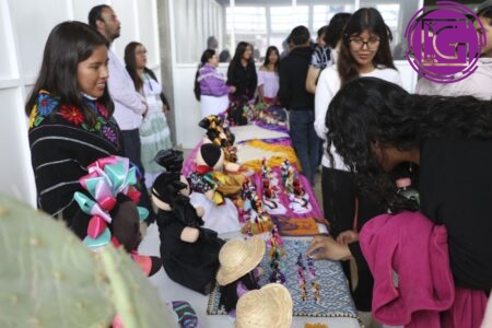 Conmemora UAQ Día Internacional de los Pueblos Indígenas en Amealco