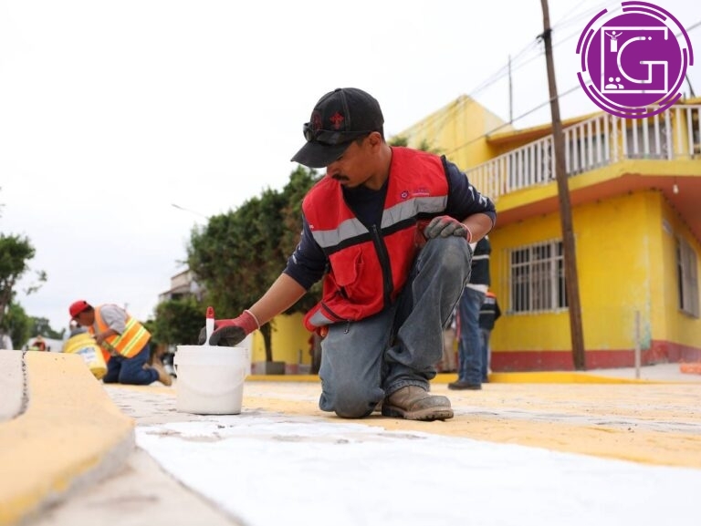 Supervisa Roberto Cabrera rehabilitación de la calle Rafael Ayala