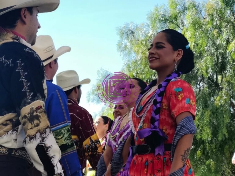 Celebrará Compañía Folklórica UAQ 60 años con “México: Magia y Color”