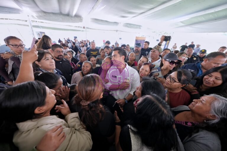 Reúne Felifer Macías a más de mil 300 beneficiarios de programas sociales