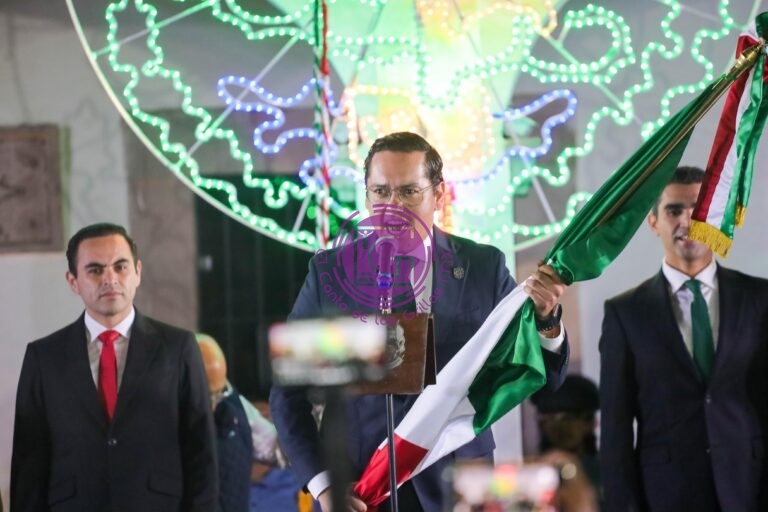 Encabeza Chepe el Grito de Independencia