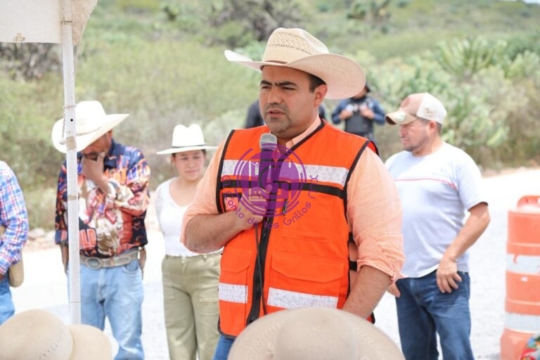 Avanza rehabilitación del camino de acceso a Puerta de Enmedio