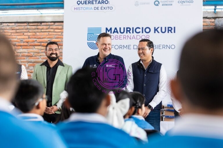 Entregan aulas, útiles y uniformes a más de 800 alumnos en La Negreta