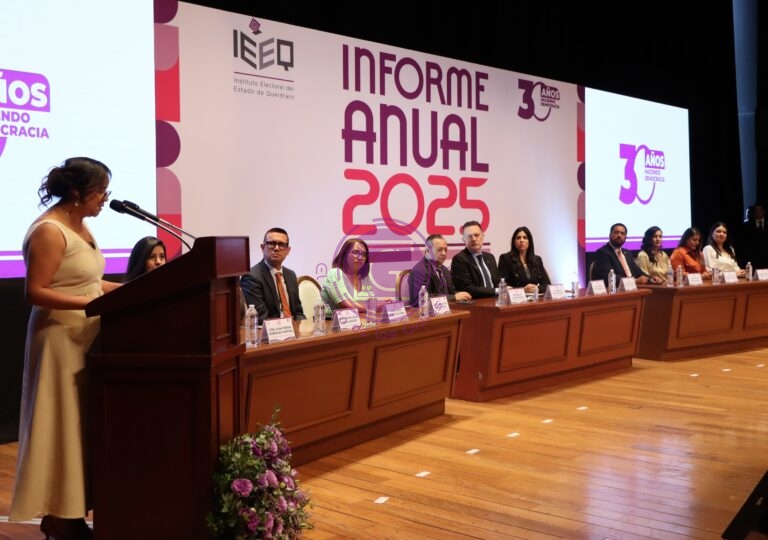 Conmemora IEEQ 30 años de autonomía y rinde informe de actividades