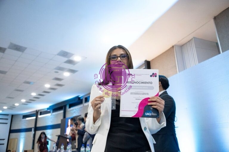 Reconoce UAQ a 110 jóvenes por su desempeño académico