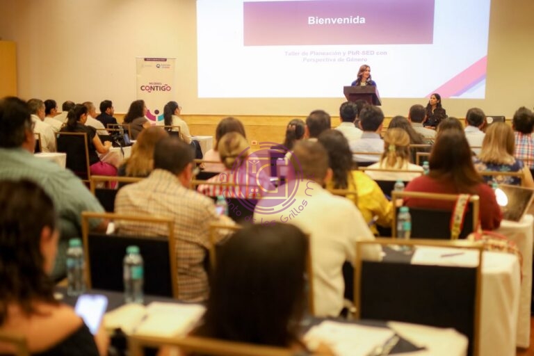 Capacitan a 120 servidores públicos en perspectiva de género para la planeación estatal