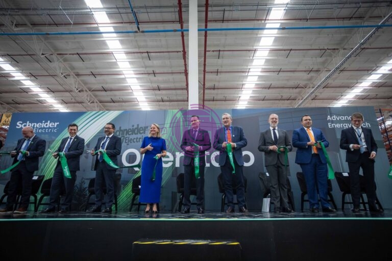 Inauguran campus de Schneider Electric con inversión de 3 mil 600 mdp