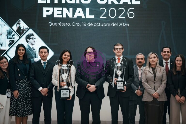 Reconoce Fiscalía a estudiantes en competencia de litigio oral