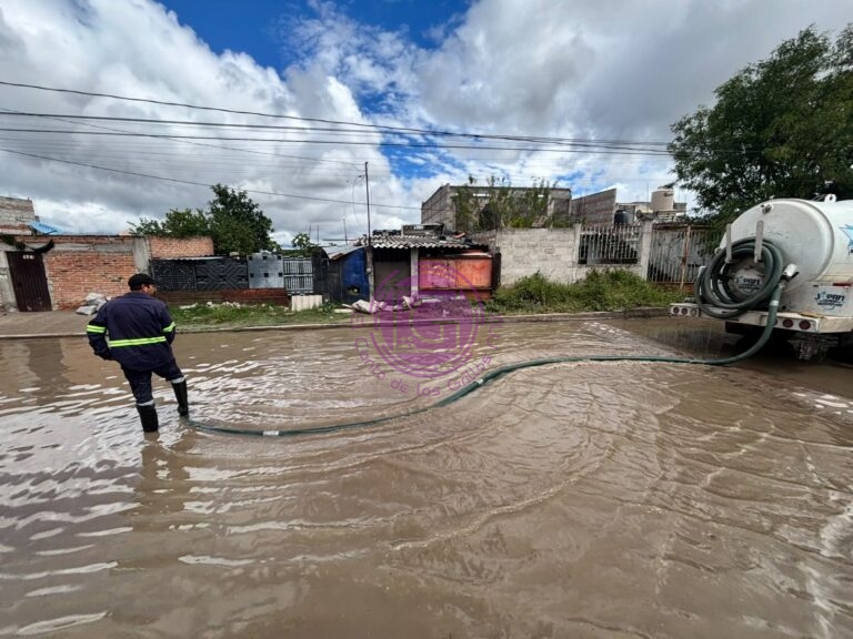 Atiende JAPAM taponamientos en torrentera de Pueblo Quieto