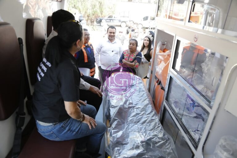 Fortalece Colón Protección Civil con ambulancias, dron y uniformes