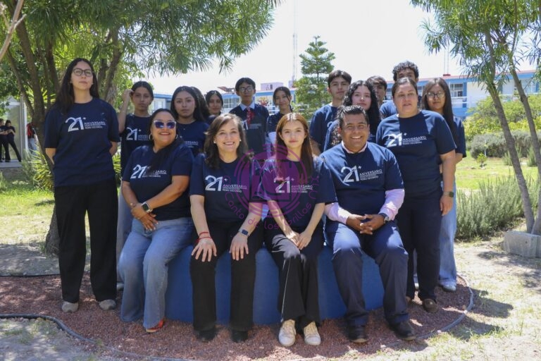 Cumple 21 años plantel Pedro Escobedo de la Escuela de Bachilleres UAQ