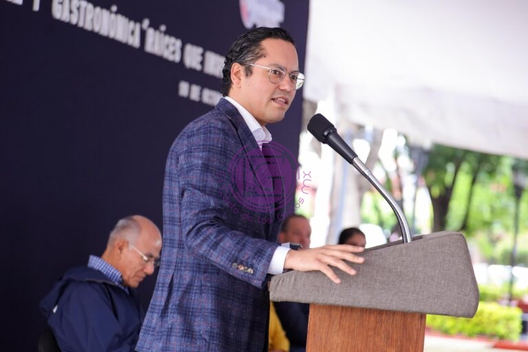 Impulsan adultos mayores su talento y emprendimiento en Corregidora