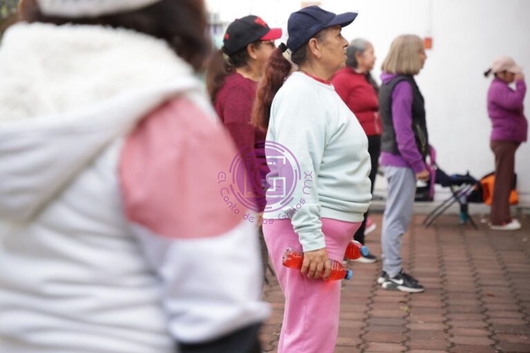 Promueven bienestar de adultos mayores con clubes de convivencia
