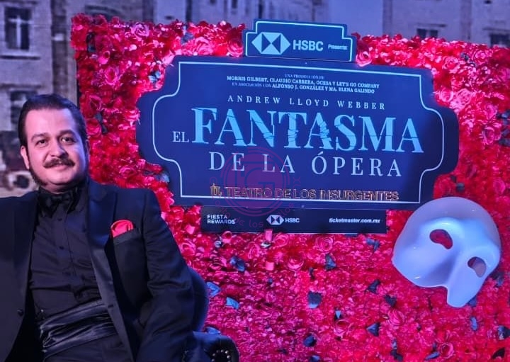 Participa tenor en más de 300 funciones de El Fantasma de la Ópera